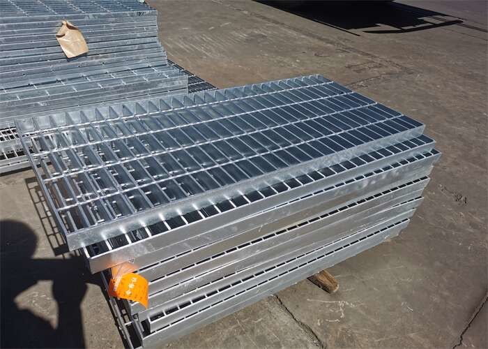 Quality 304 SS 316SS Carbon Steel Driveway Grates Grating 12m Length High Strength for sale