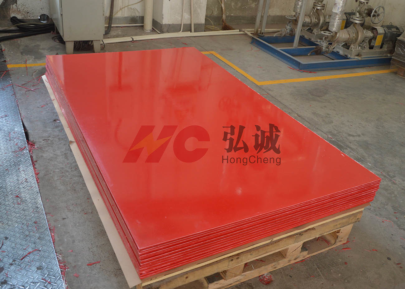China Halogen Free Red Laminate Sheet Electrical Insulation With High Strength on sale