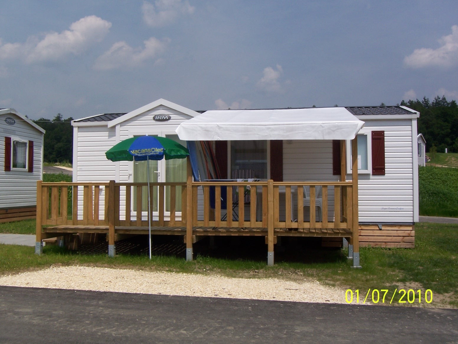 Quality Prefab Mobile Homes Prefabricated House White Modular Small Vacation House for sale