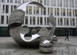 Quality Big Garden Decoration Art Polished Stainless Steel Sculpture Artists Custom Size for sale