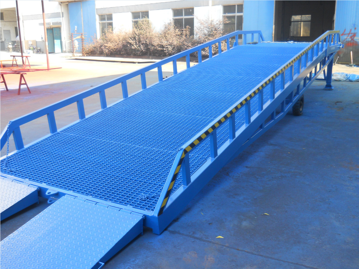 Quality Mobile Yard Ramp for loading goods , 8 ton ,10ton,15ton,20ton , all color and size for sale