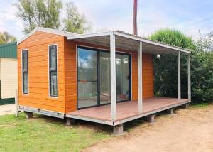 Quality Energy Saving Prefabricated Australia Granny Flats / House For Holiday Living for sale
