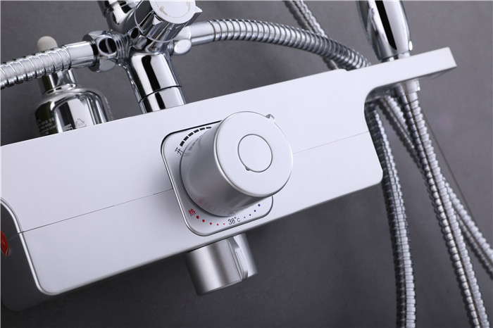 Concealed Thermostatic Mixing Valve Maximum Flow 26L/Min Multi Layer Nickel Plating