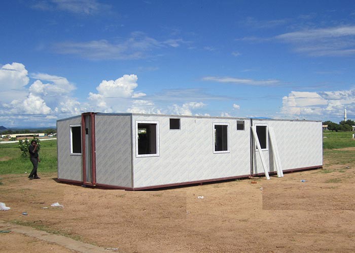 Quality Sandwich Panel White Foldable Emergency Shelter/ Steel Frame Foldable House for sale