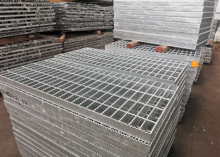 Quality Chemical Plant Galvanised Floor Grating Anti Skid Pressure Resistance Welding for sale