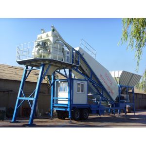 Mobile concrete batching plant