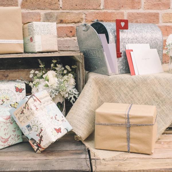 Custom Logo American Style Wedding Mailbox Postbox Cards Box Metal with Red Heart Flag