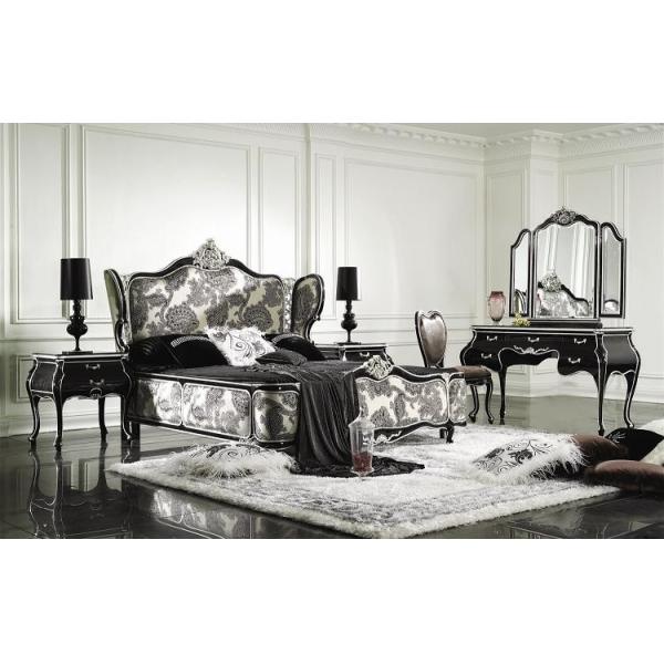 ODM Luxury European Bedroom Furniture MDF Solid Wood Frame Hand Carved Headboard