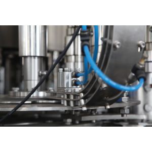 High Efficency Drink Water Bottle Filling Machine With Human Design