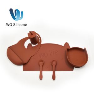 Quality Waterproof Bibs BPA Free Silicone Baby Feeding Set Microwave Safe for sale