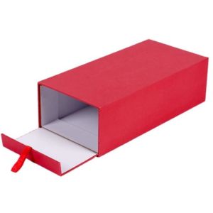 Quality C2S Paper 350g Garment Gift Boxes Custom Magnetic Closure 500PCS for sale