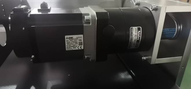 Mitsubishi servo motor and driver