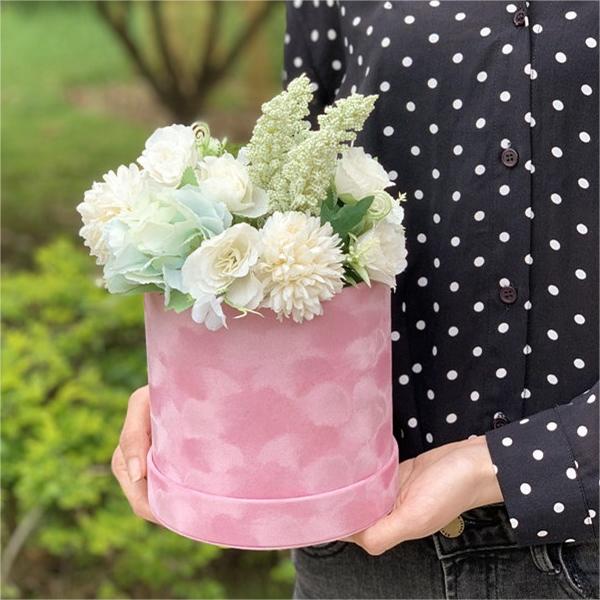 Round Hug Bucket Gift Box Luxury Paper Box Packaging For Flowers