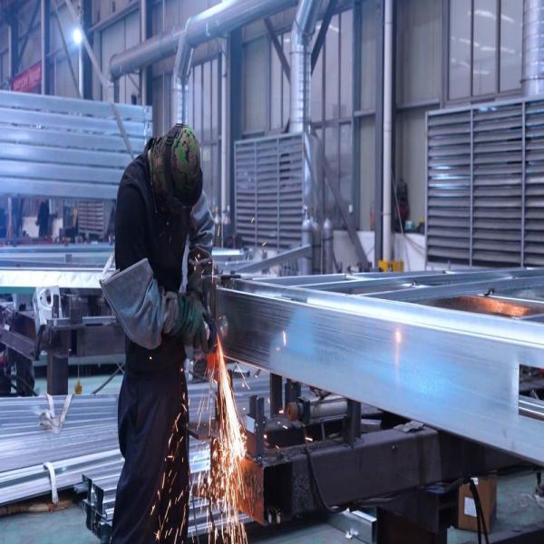 Steel Fabricated Home Building 20ft 40ft Prefabricated Expandable Shipping Container House