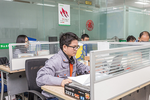 Galvanized Steel Pipe Air Source Heat Pump Assembly Line 40-300kw 380V