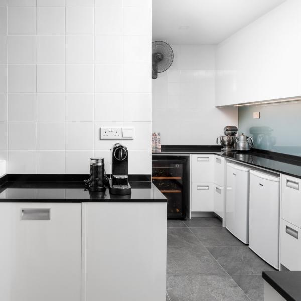 Customized High Gloss White PVC Kitchen Cabinet Made From Waterproof MDF Door Panel