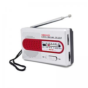 China Plastic Small Pocket Size Fm Radio 1600KHz 3V Portable Sports Radio on sale