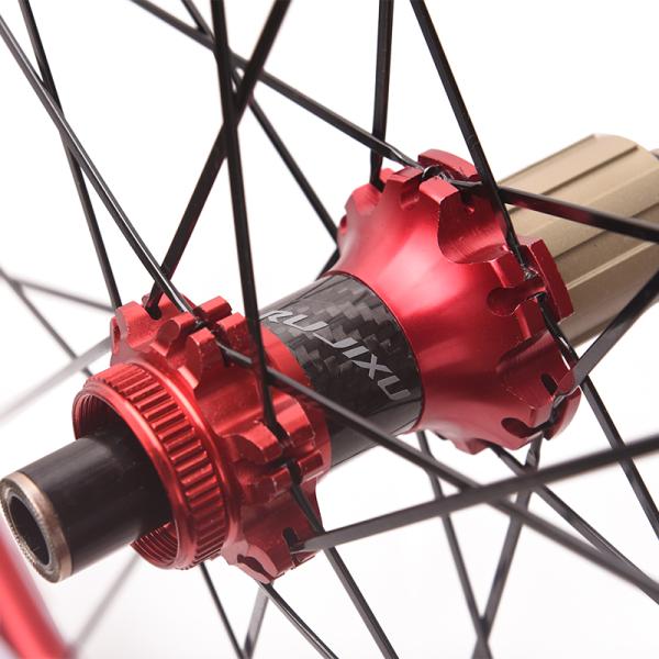 24H Spoke Hole 29" MTB Wheelset Carbon Fiber Hub With Aluminum Clincher Rim