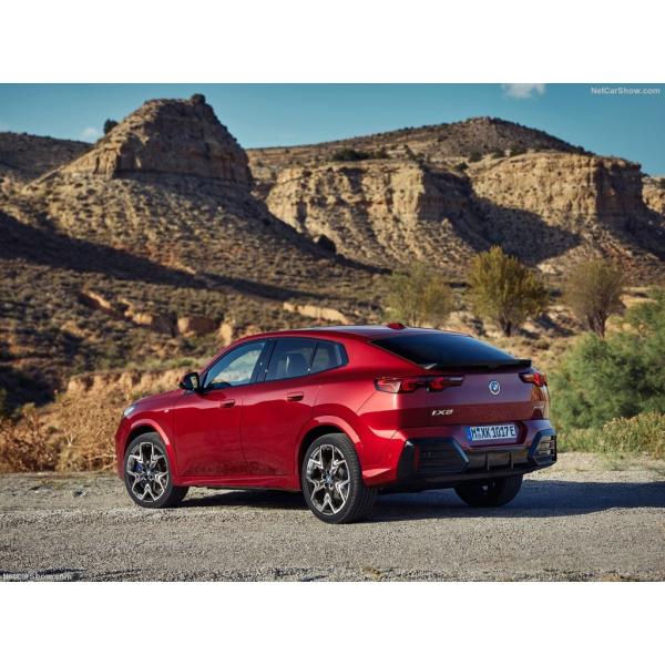 Hot Sale Long Range Electric Car 2024 for BMW IX2 449Km High Speed Auto new energy car