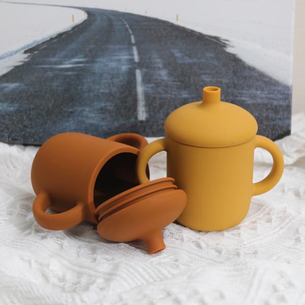 ODM Children infant training sippy cup silicone lid Latex Free With Straw