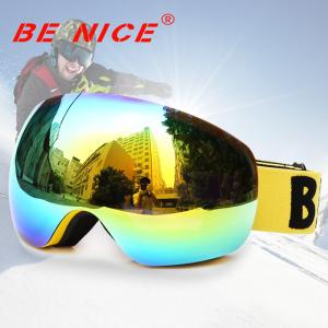Mirrored Snowboard Goggles With Interchangeable Lenses