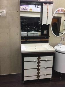 Cabinets Modern Square Bathroom vanity Sink Mirror 60cm / Basin