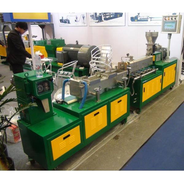 PLC Control Mini Twin Screw Extruder , HDPE Extruder Machine One Year Warranty