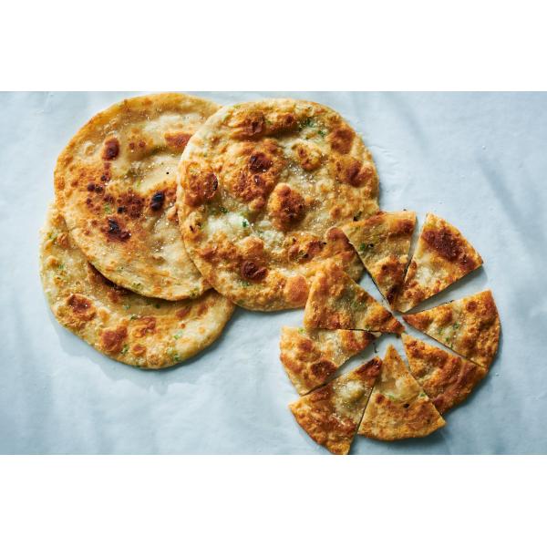 Chinese Flaky Scallion Pancake Production Line Lachha Automatic Paratha Making Machine