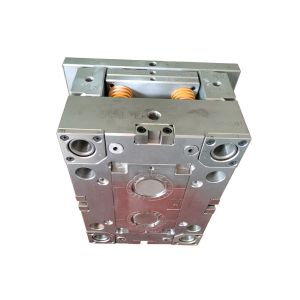 China OEM S45C Injection Mold Maker 500000 Time Plastic Injection Molding on sale