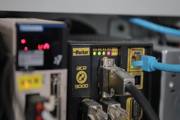 High Velocity Automatic Flute Laminator Machine 1500x1500mm