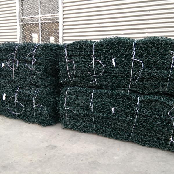 Double Twisted 6x8cm Galvanized Gabion Baskets Stone Filled Cages Hexagon Preventing Rock Breaking