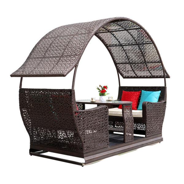 Easy to Washable Customized Outdoor Swing Rattan Rocking Chair for Courtyard Advantages