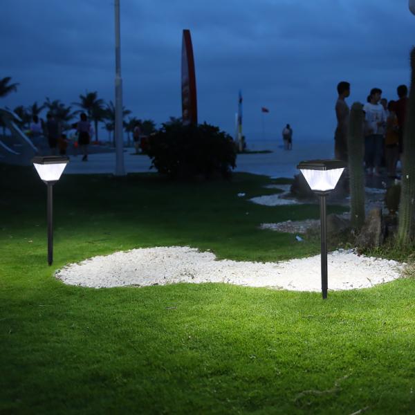 Dusk To Dawn Outdoor Garden Solar Spike Lights IP65 With Mono Solar Panel