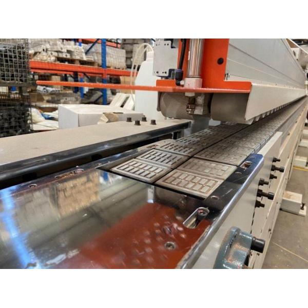 Edge bander for unequal double door: HD312