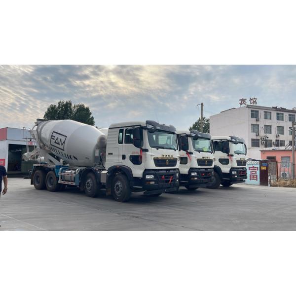 Sinotruck Howo Used Concrete Mixer Truck 8×4 Drive Mode 12m³ Tanker