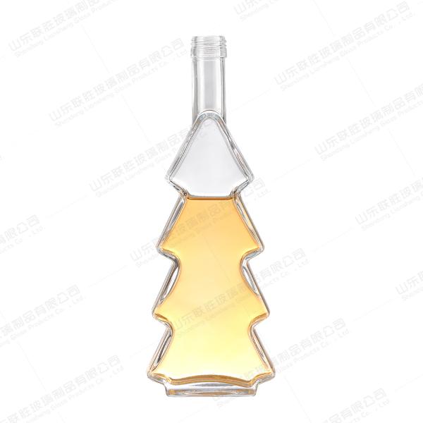 Crystal Whisky Glass Clear Triangle Shape Wine Bottle Perfect for Brandy Packaging