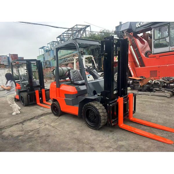Used Toyota forklift, Toyota fuel forklift, Used Toyota gas forklift ，from Japan