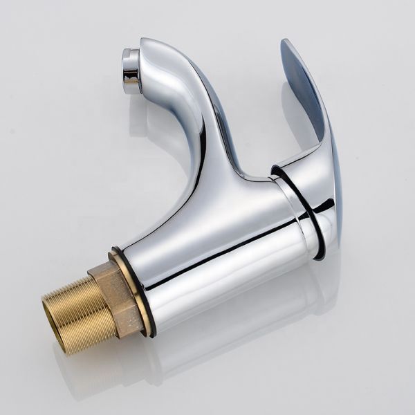 Brass Single Hole Single Handle Basin Mixer Tap in Chrome