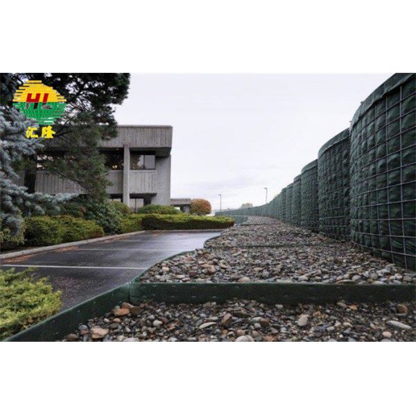 0.6m-2.7m Height Hesco Defensive Barriers Low Carbon Steel