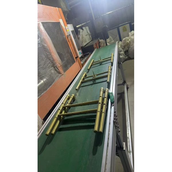 Luxury Stackable Events Wedding Banquet Dining Chairs PP Gold Phoenix Hotel