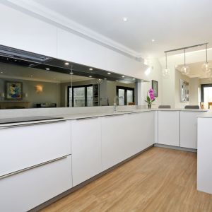 Quality Blum Modular Base PVC Kitchen Cabinet Moisture Proof Customized for sale