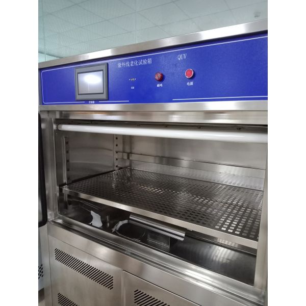 Square Type Accelerated Weathering Chamber ASTMG53-77 UV Light Test