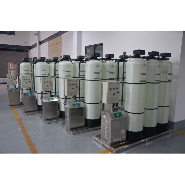 817 1054 1665 Frp Pressure Vessels Water Tank In RO System Accessories Water Treatment