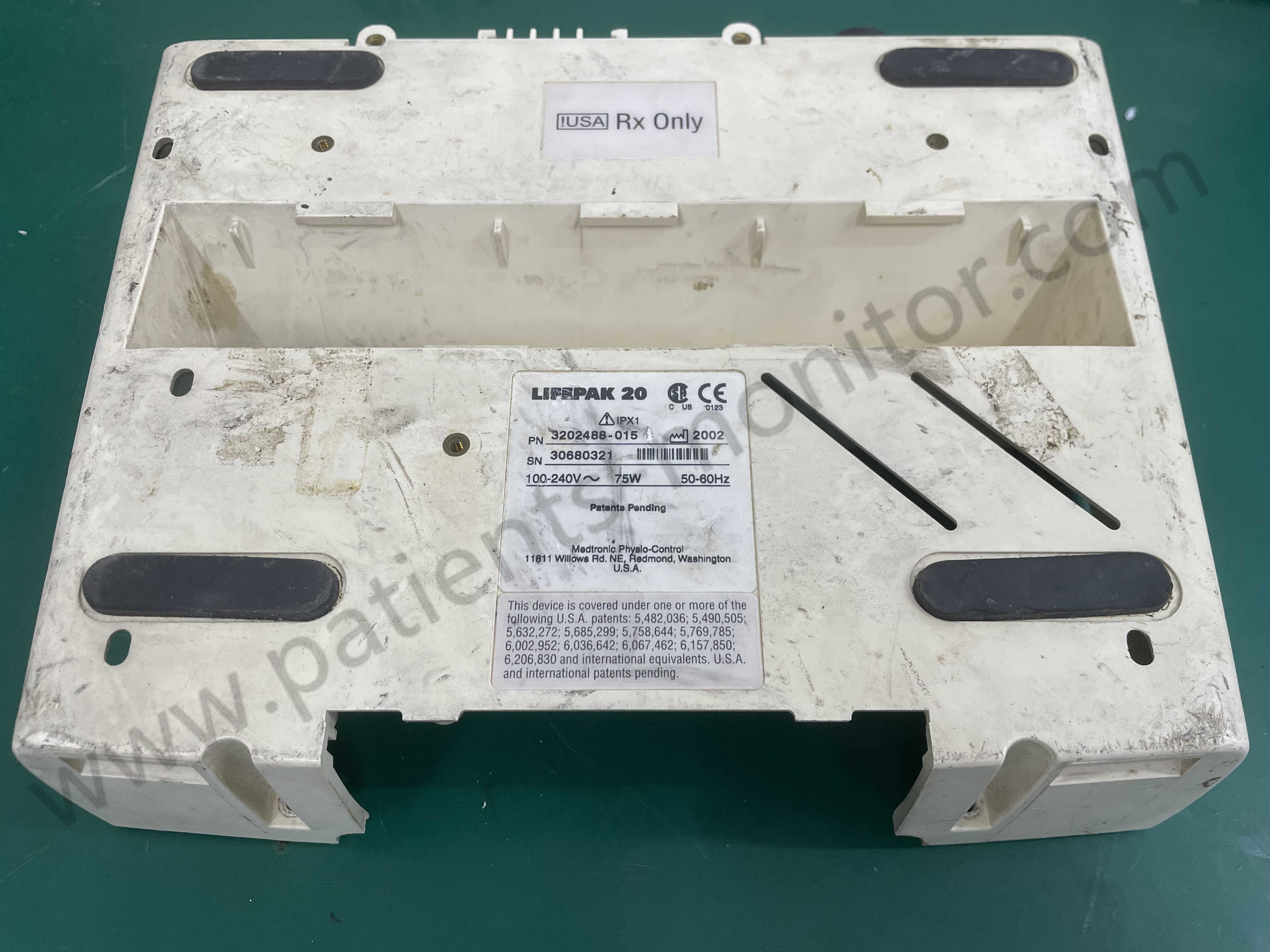 Quality Med-tronic Lifepak20 LP20 Defibrillator Monitor Bottom Cover 3200625-005 Back Panel White Plastic Medical Spare Parts for sale