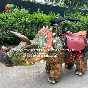 Quality Animatronic Walking Triceratops Walking Dinosaur Playground Equipment For Youth for sale