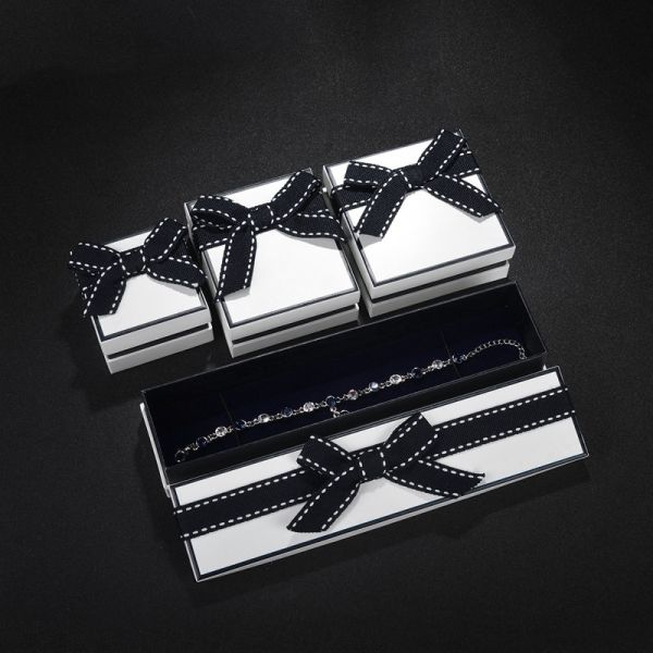 128gram Earring Cardboard Boxes , Ribbon Bowtie 5x5x1 Jewelry Box