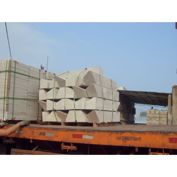 Granite stone block paving grey kerbs curbstone flamed sawn cut