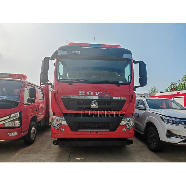 Good Quality Howo Fire Truck 5 Ton Water And Foam Tank Fire Fighting Truck For Sale