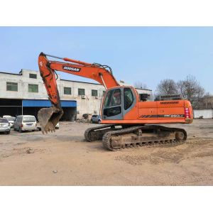 Used 2014 Doosan DX260 Hydraulic Crawler Excavator Construction