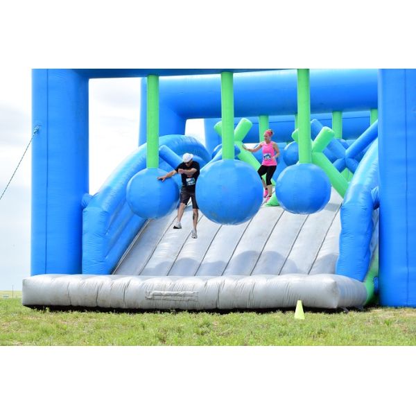 Interactive Inflatable Games Inflatable Wrecking Ball For Insane 5k Assault Course